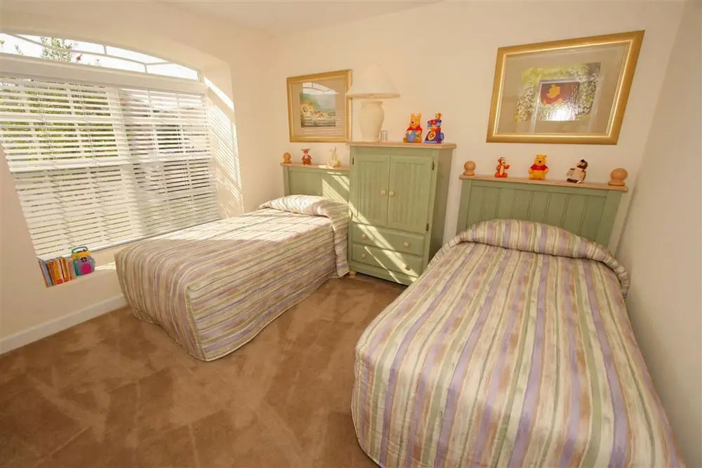 An Amazing 4 Bedroom House With ots own Swimming Pool