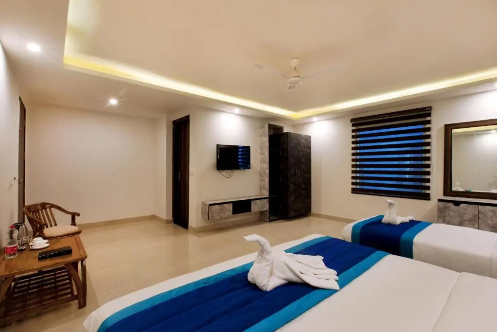 Hotel Vertu IGI Delhi Airport By OPO,Free Airport Pickup & Drop