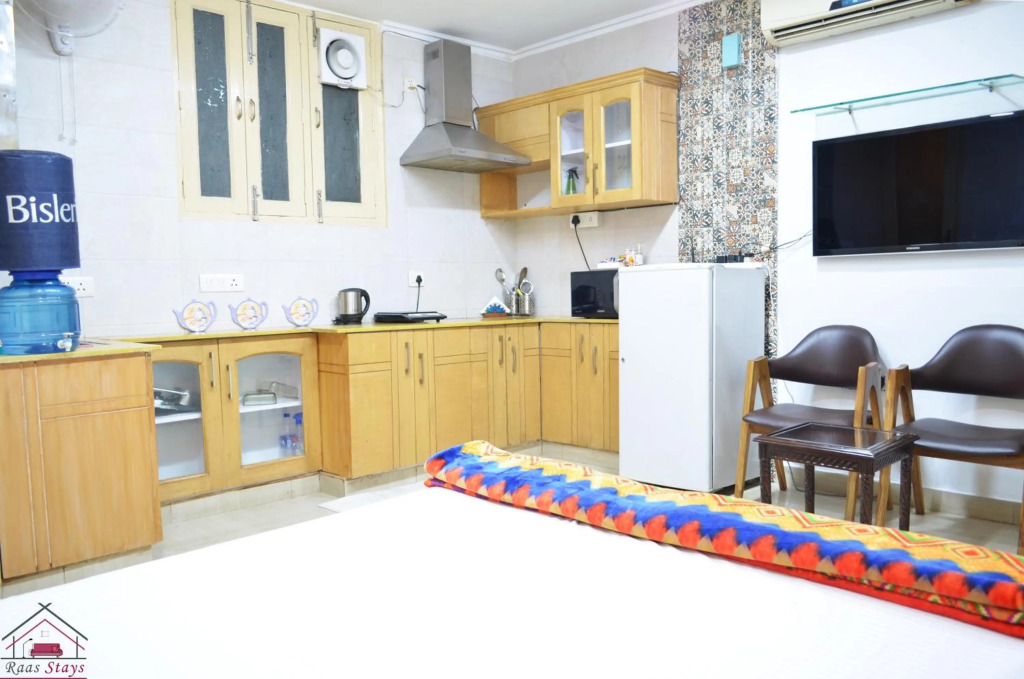 Furnished 1 Bedroom Independent Apartment 1 in Greater Kailash 1 Delhi