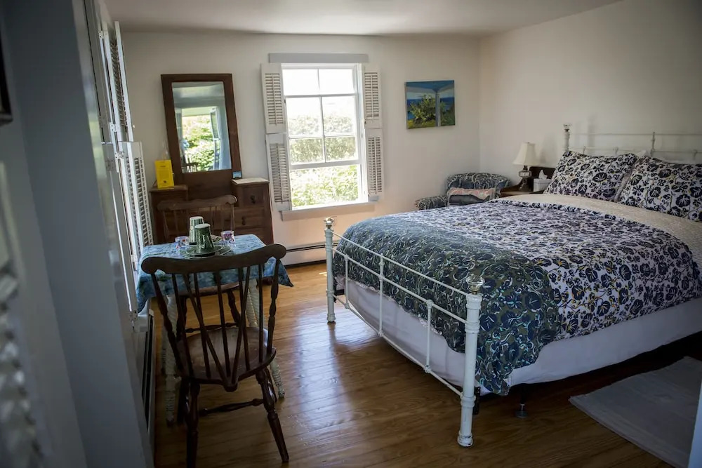Sea Breeze Inn