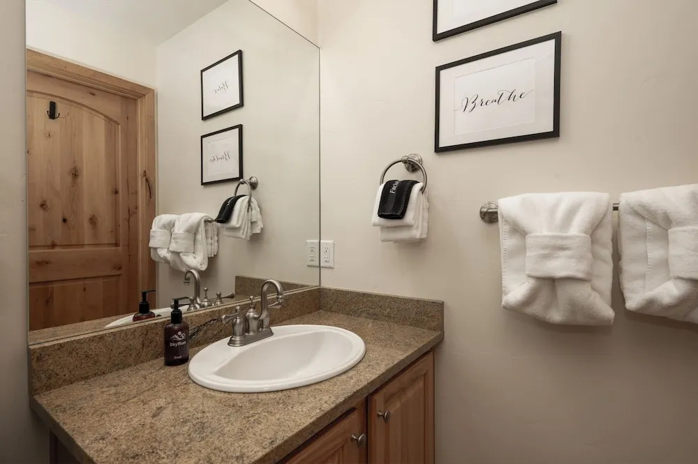 Trailhead Lodge One Bedroom 801 Condo by RedAwning