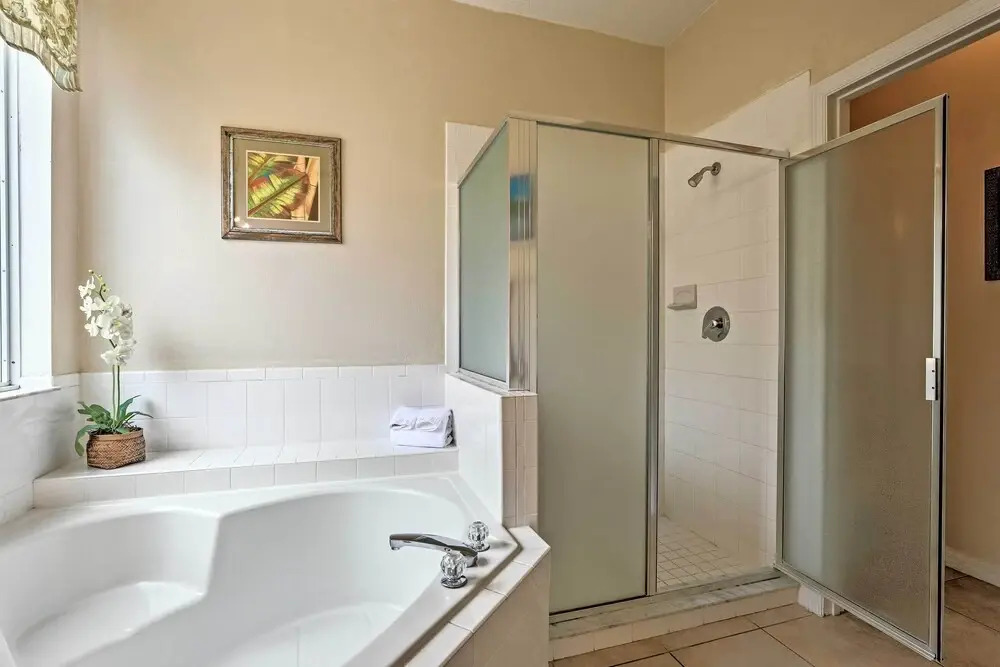 14 Mi to Disney Parks: Spacious Kissimmee Home