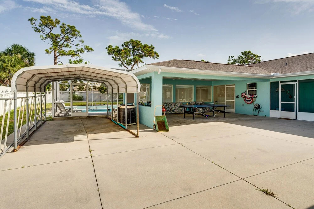 Pet-friendly Englewood Getaway Near Ocean!