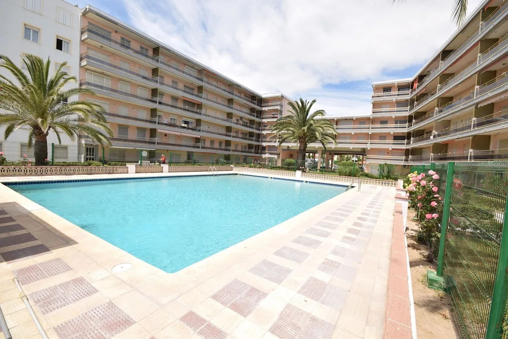 PINEDA 4 Planet Costa Dorada
