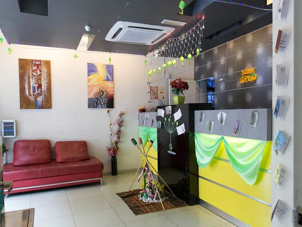 OYO 198 Seeds Hotel
