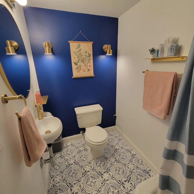 Art and Lodging