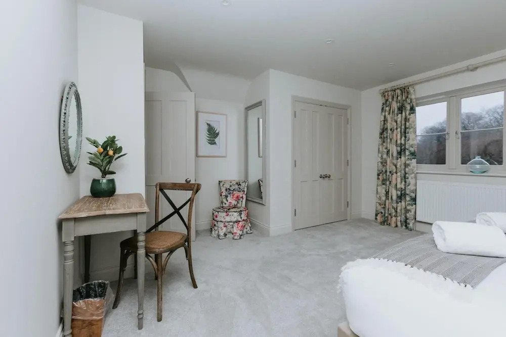 The Dragonfly - Central 2 Bedroom House