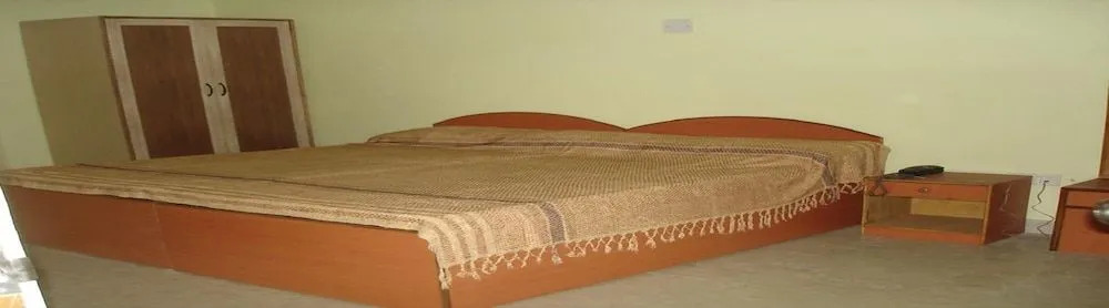 Room Maangta 281 Ashok Vihar