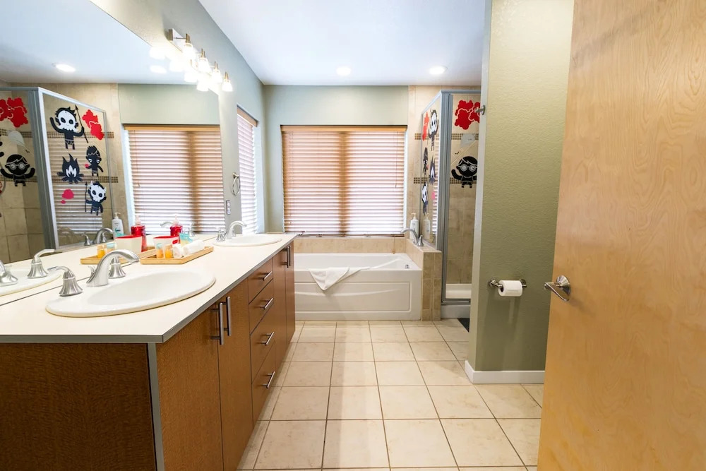 Modern Marvel Luxurious 3BR House in DT