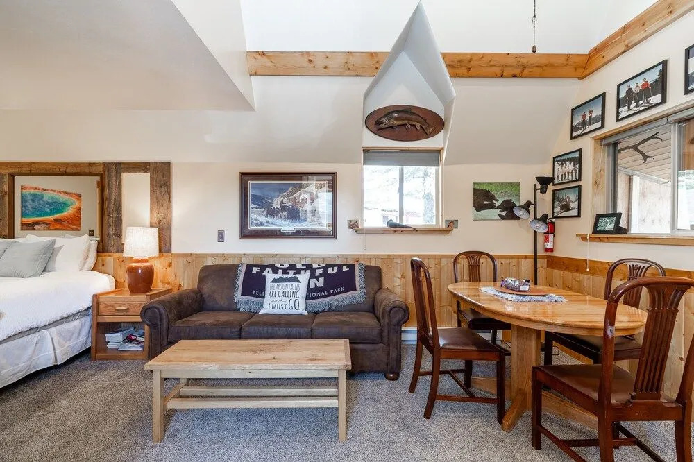Ravens Heart Cabin