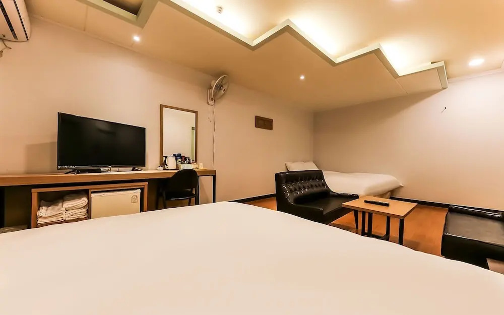 Boryeong Sinboryeong Biztown