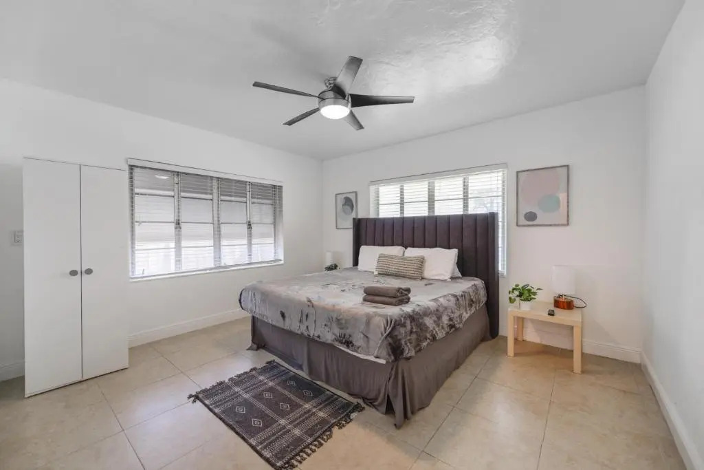 Amazing 3BR House 5 minutes from Marlins Park