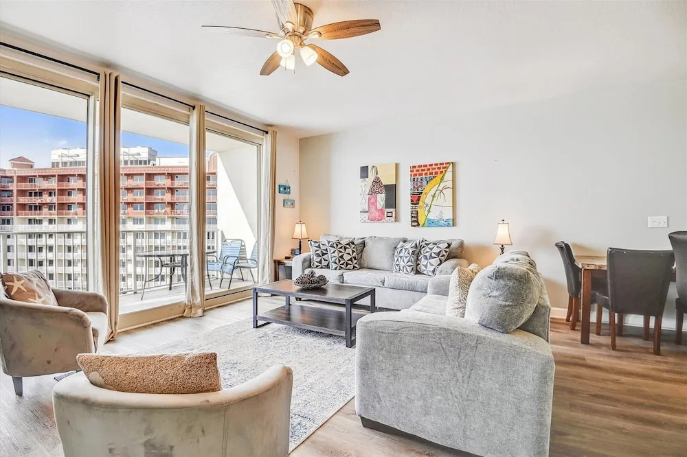 Shores of Panama 2025 - 1 Bedroom + Bunks . Reserved Parking, Free Fun! 1 Condo by RedAwning