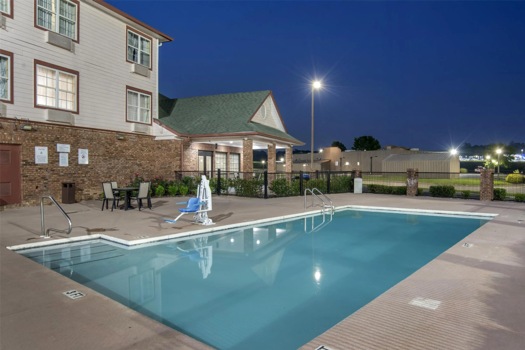 Best Western Plus Bessemer