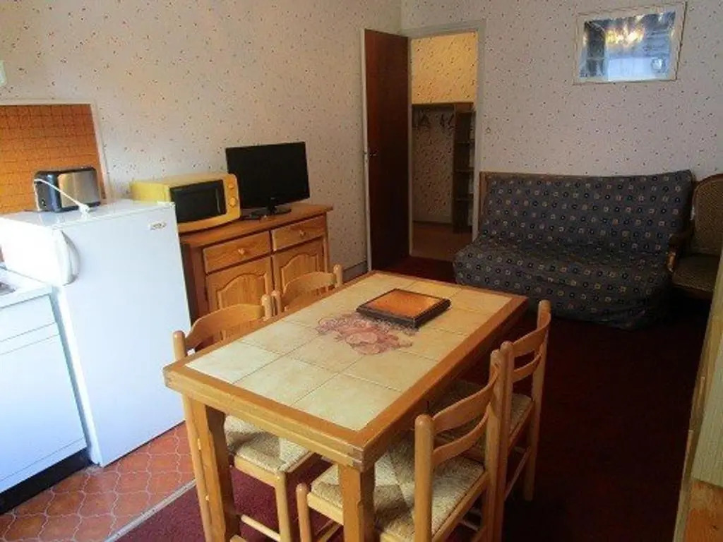 Appartement Cauterets, 3 pièces, 4 personnes - FR-1-234-141