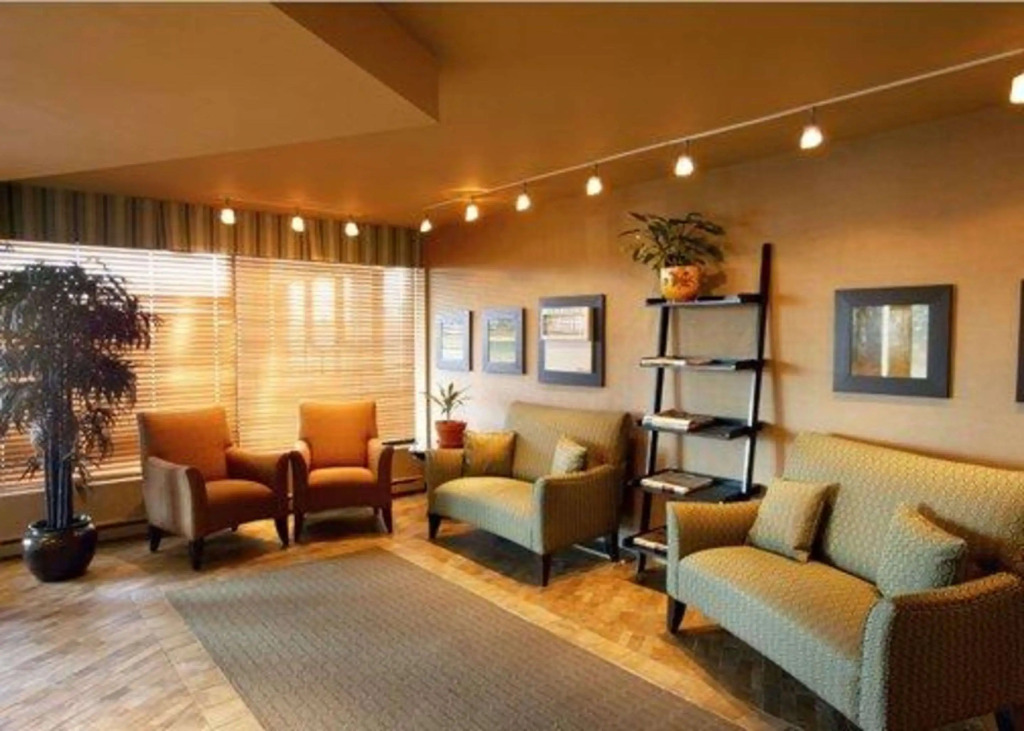 Quality Inn & Suites PE Trudeau Airport