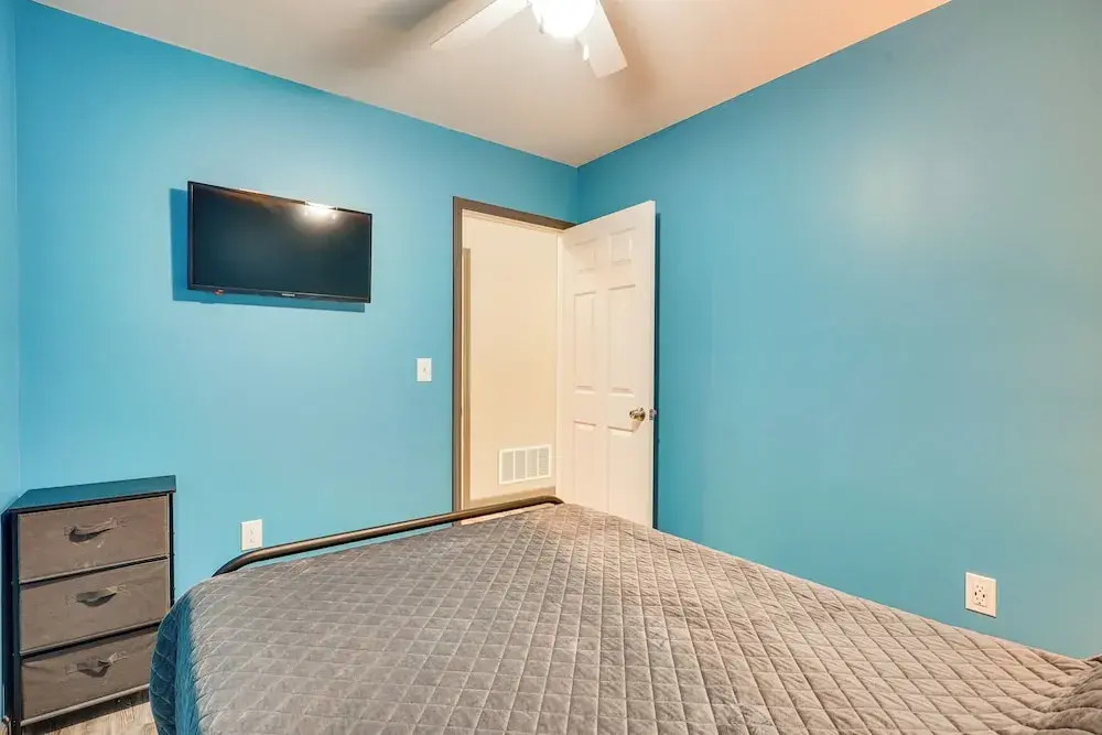 Zanesville Vacation Rental: 2 Mi to Downtown!