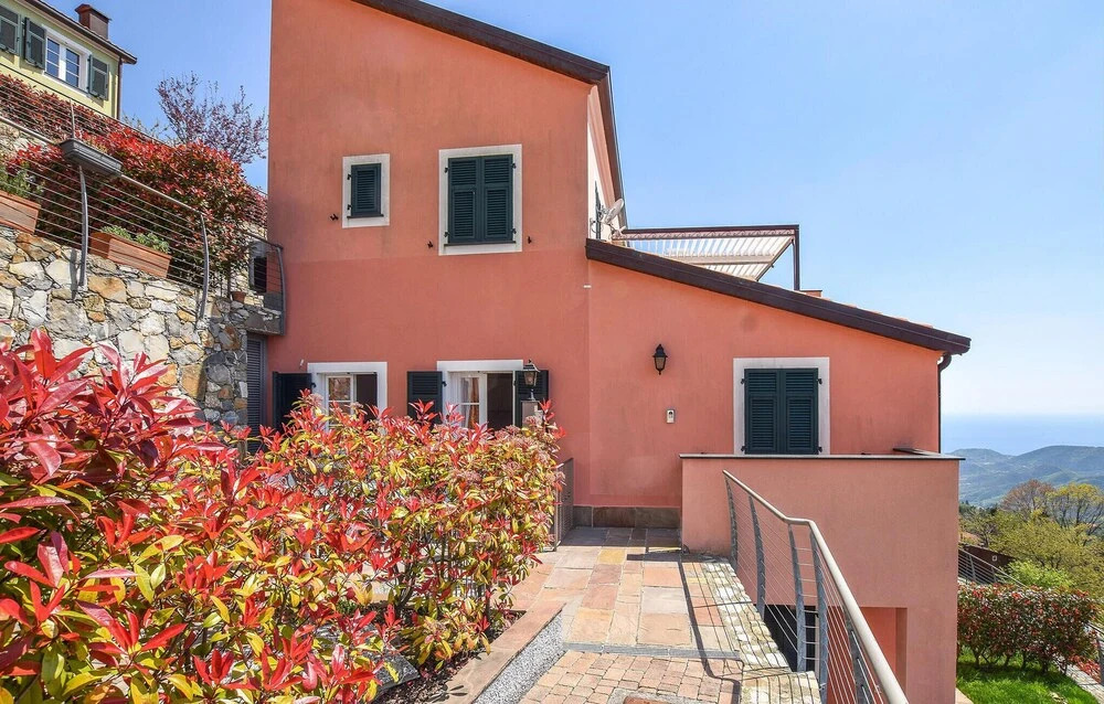 Stunning Home In Magliolo