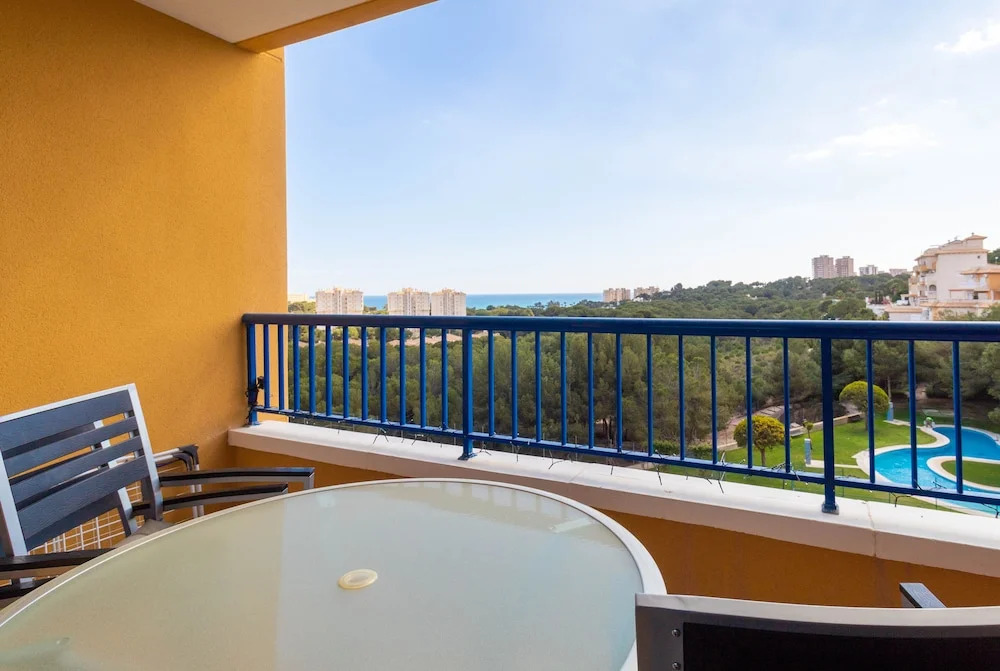 Lovely Apartment with Mediterranean View