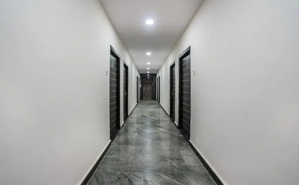 Siri Elite By OYO Rooms