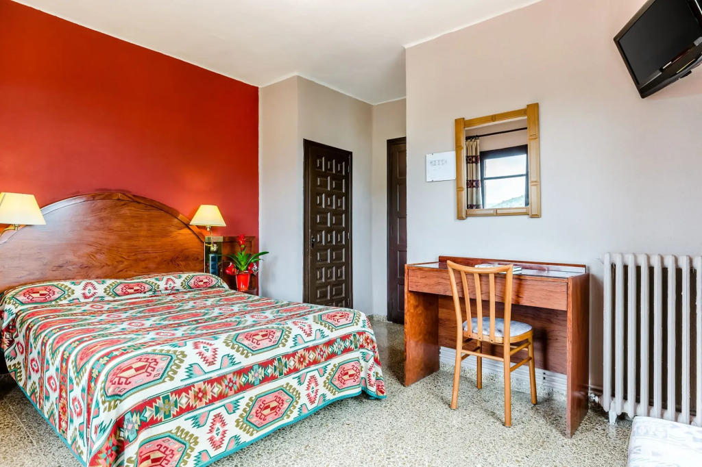 Hotel Mora