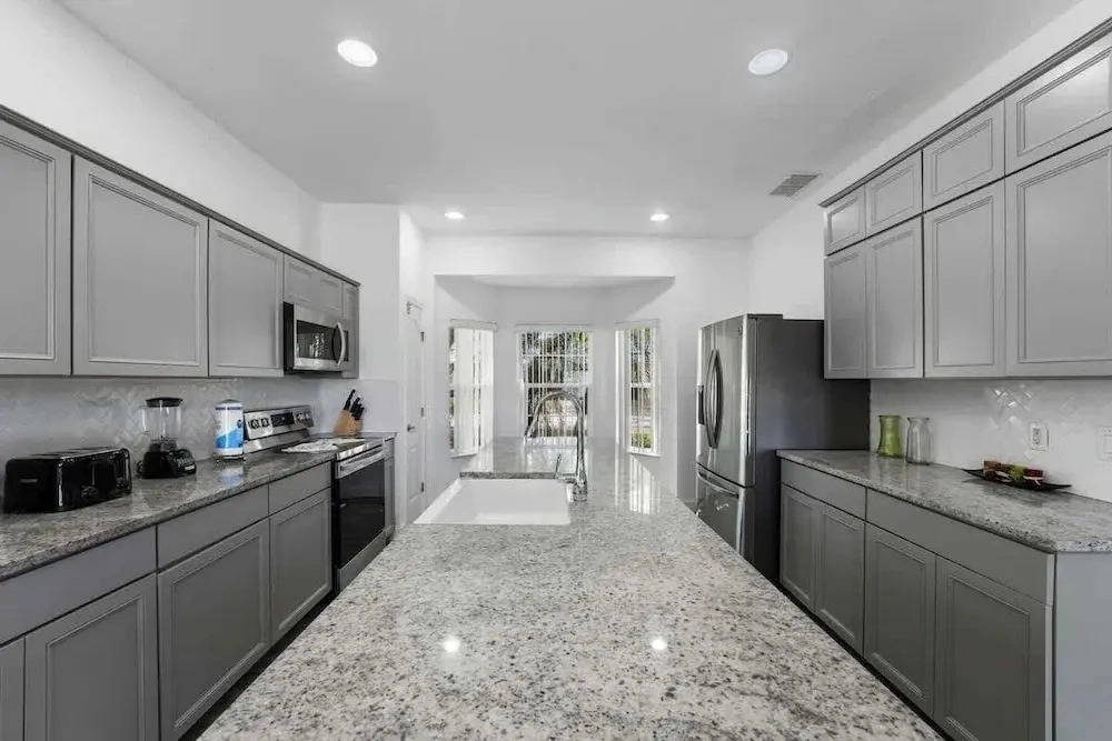 Make Memories in This 6 Bedroom With Private Pool