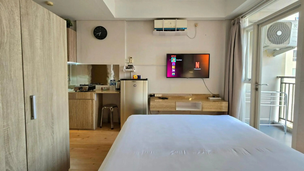 Studio17b Elpis Kemayoran Sunrise View Free Netflix, Disney Hotstar & PrimeVideo
