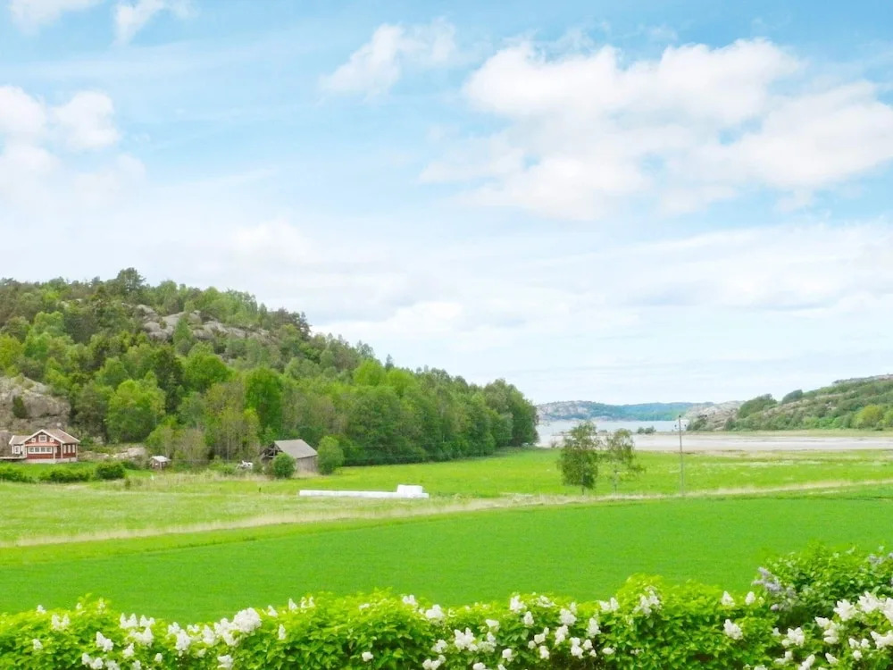 5 person holiday home in LYSEKIL