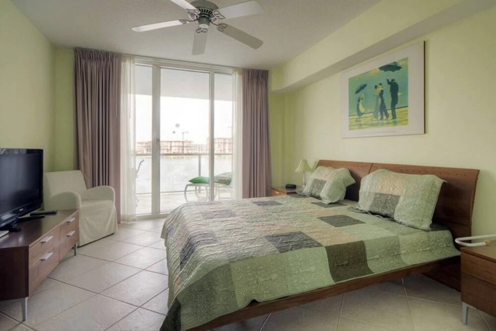 Le Marina Bay 503 - Condo 5 People, Sunny Isles