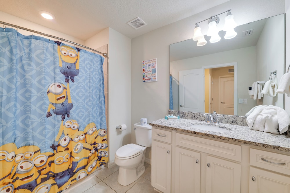 Heated Pool & Theater: Solterra 5BR Home Near WDW