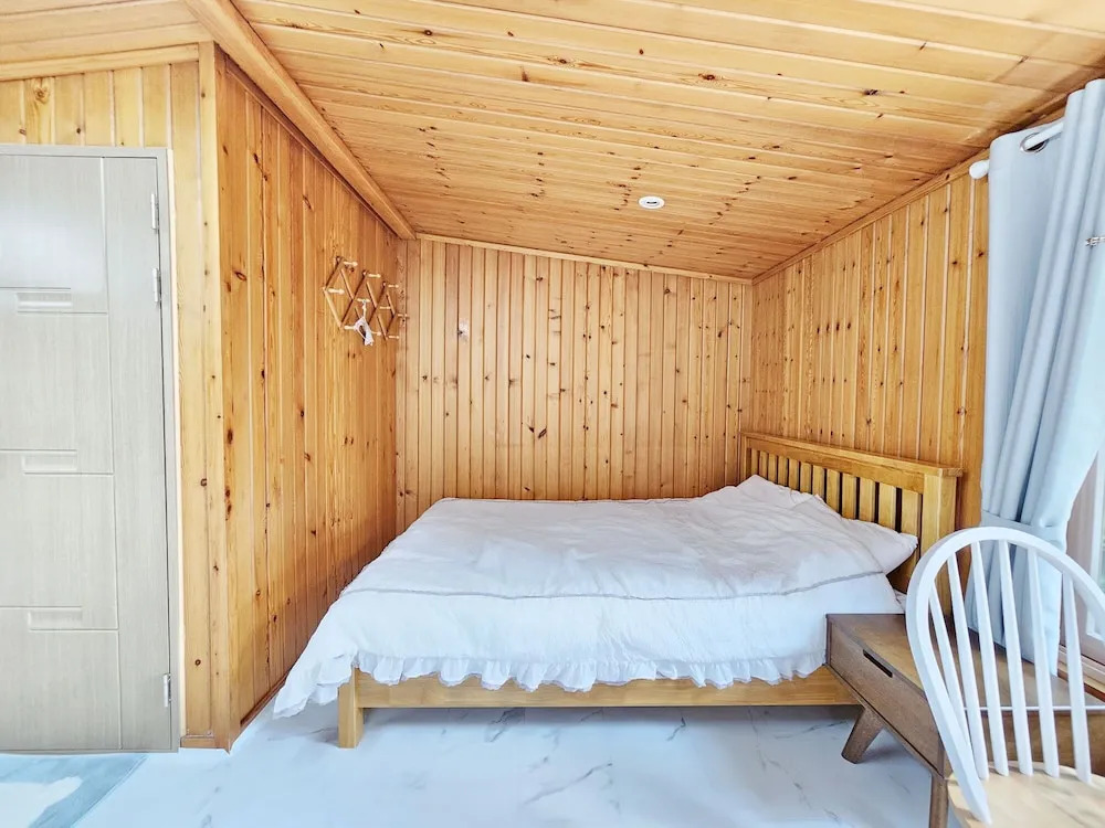 Valley Log Pension