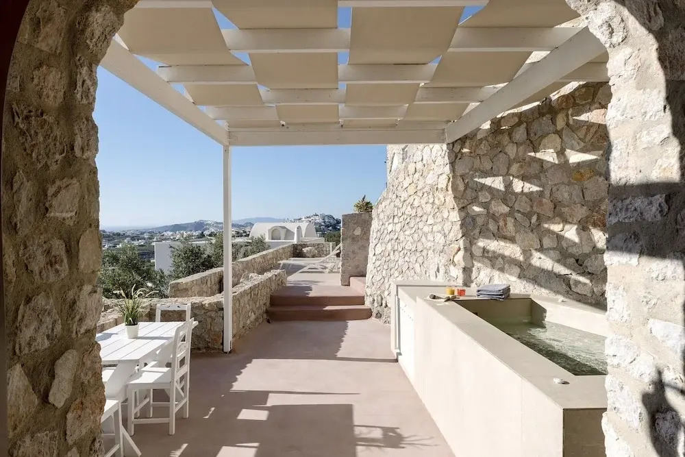One bdr Apartment for 4-sea View-hot Tub-parking