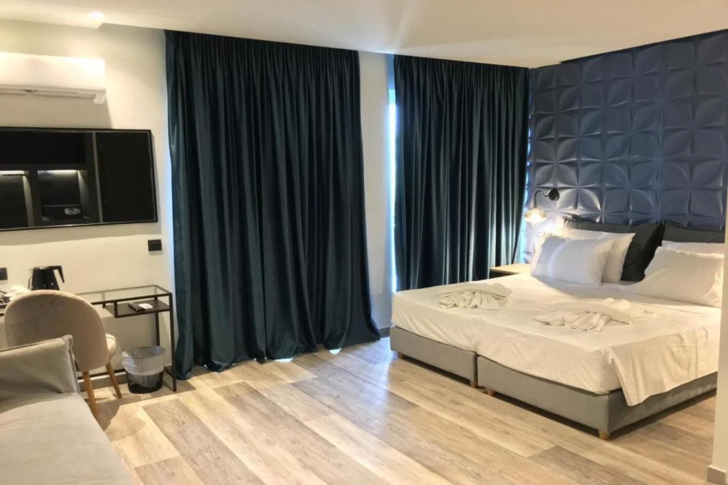 Athens coast hotel