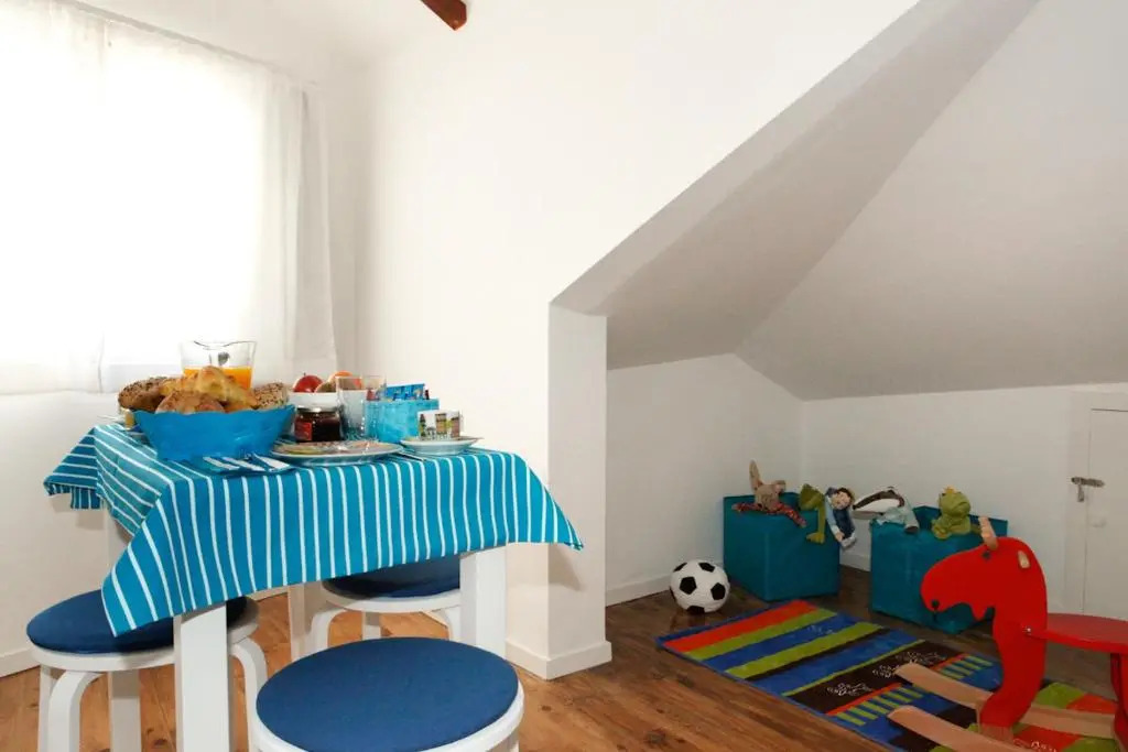 Best Terrace River View Apt in Alfama