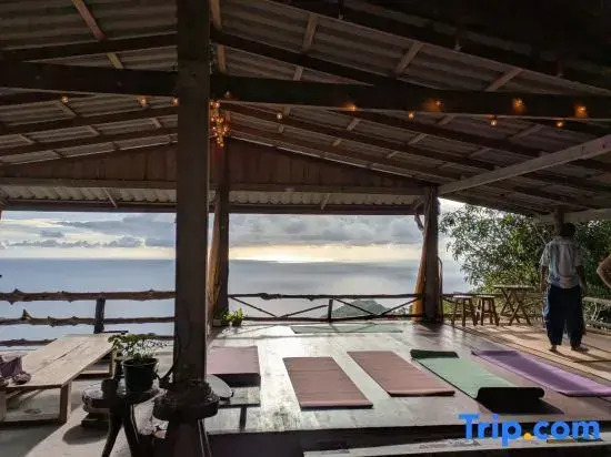 The Lighthouse - Eco-Village & Wellness