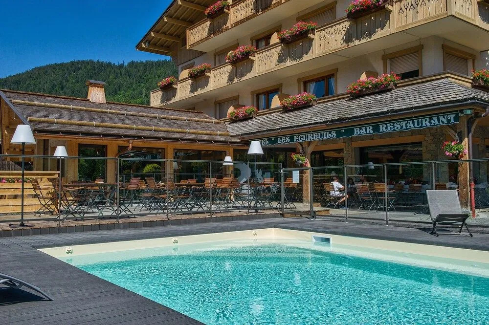 Hôtel-Chalet Les Ecureuils Restaurant, Piscine, Jardin, Garage
