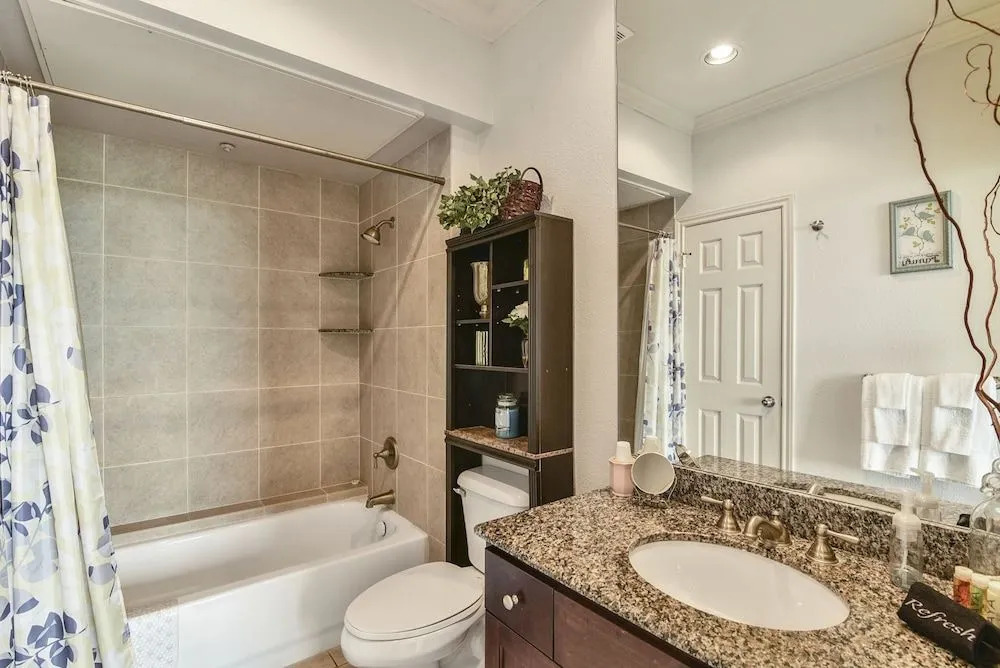 Dawn 217-dawn by the Sea 2 Bedrooms 2 Bathrooms Condo
