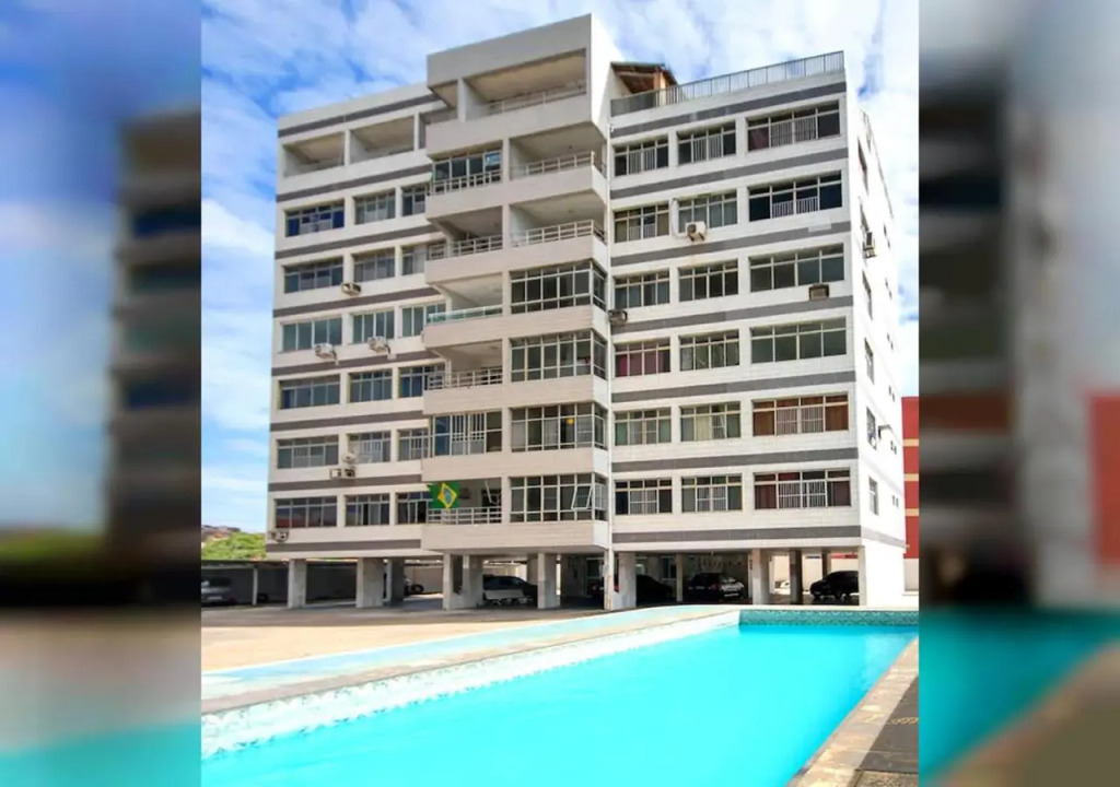 Espaçoso Apartamento na Praia do Futuro c/ 3 Qts.