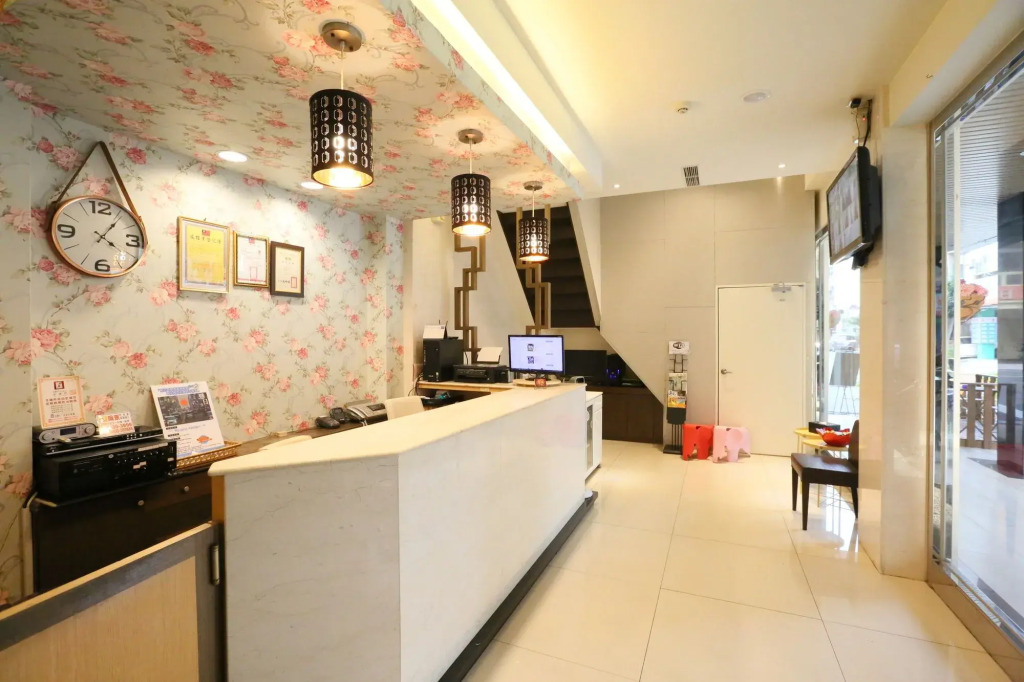 Newrise Hotel