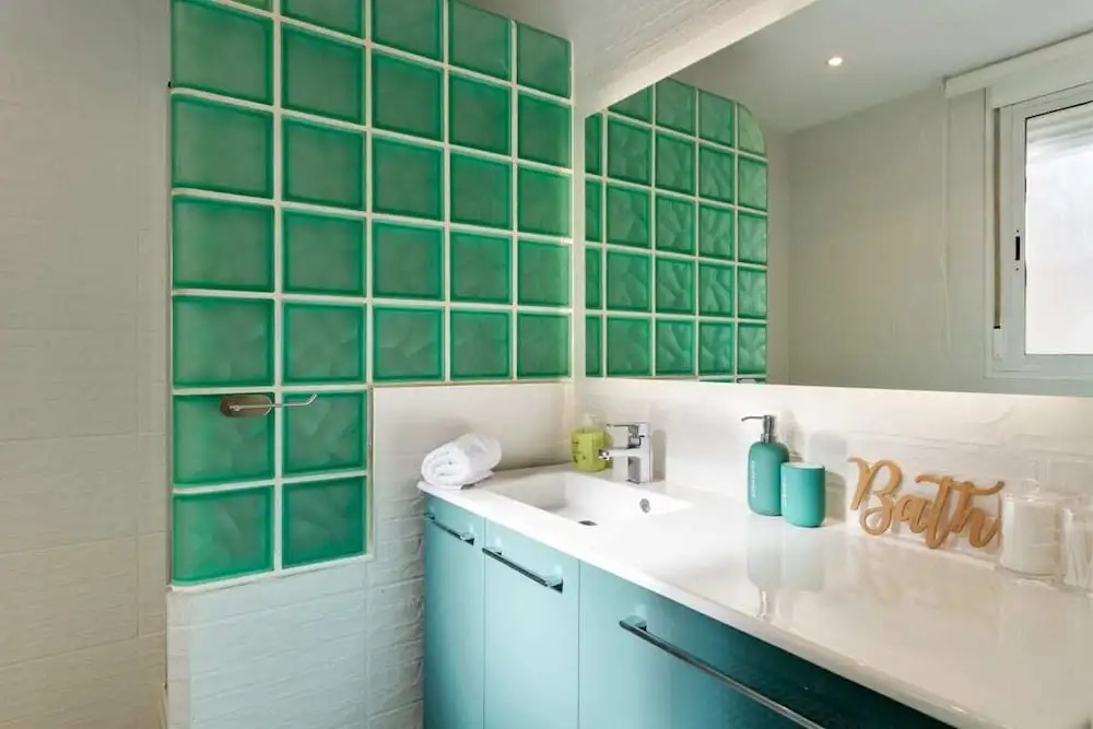Elegant 1bed Apt Sleeps 4, in the Heart of Centro