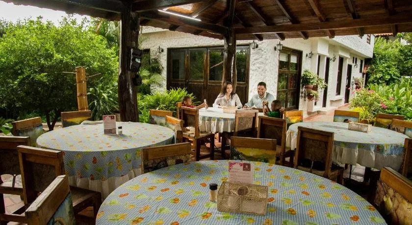 Hotel Rancho Regis
