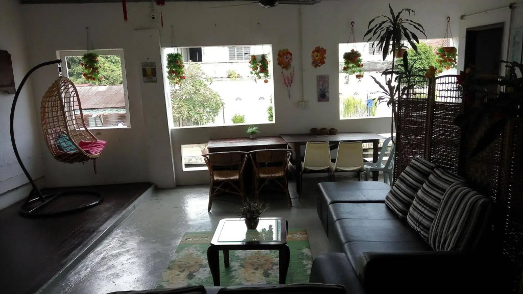 River One Residence - Hostel