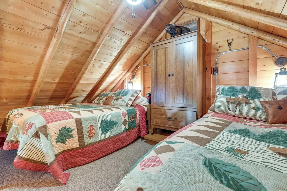 Cozy Wisconsin Getaway w/ Dock & Lake Access!