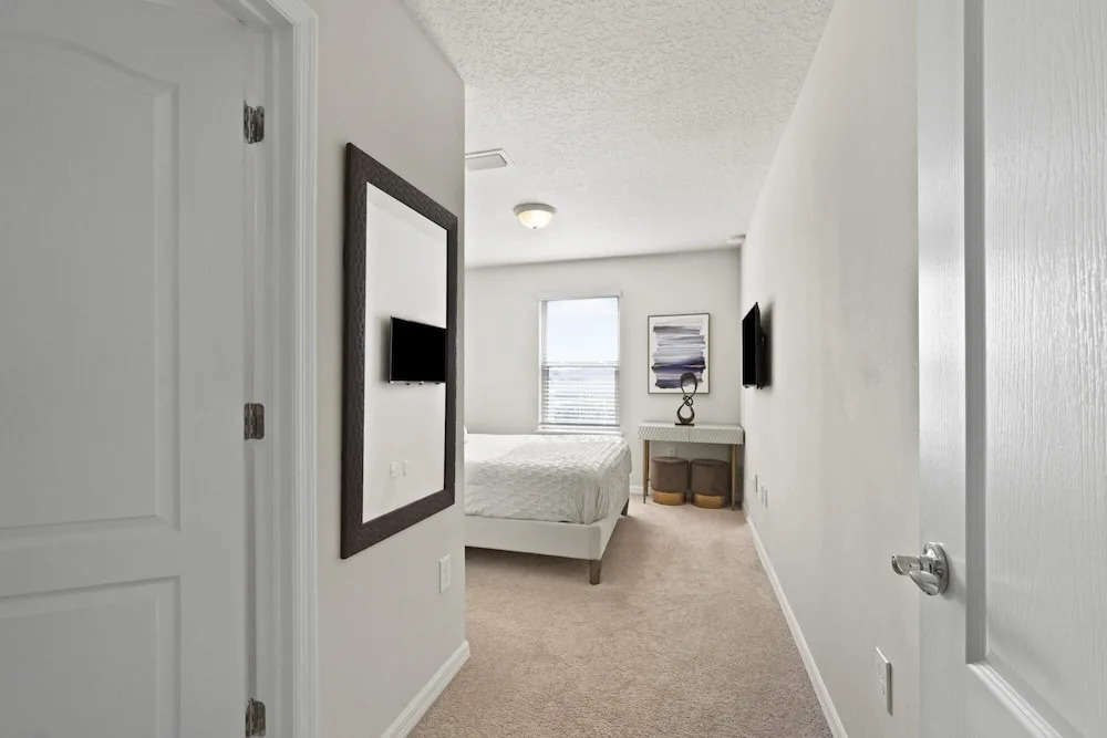 New Home- Beautiful Thematic Home With Pool Close to Disney