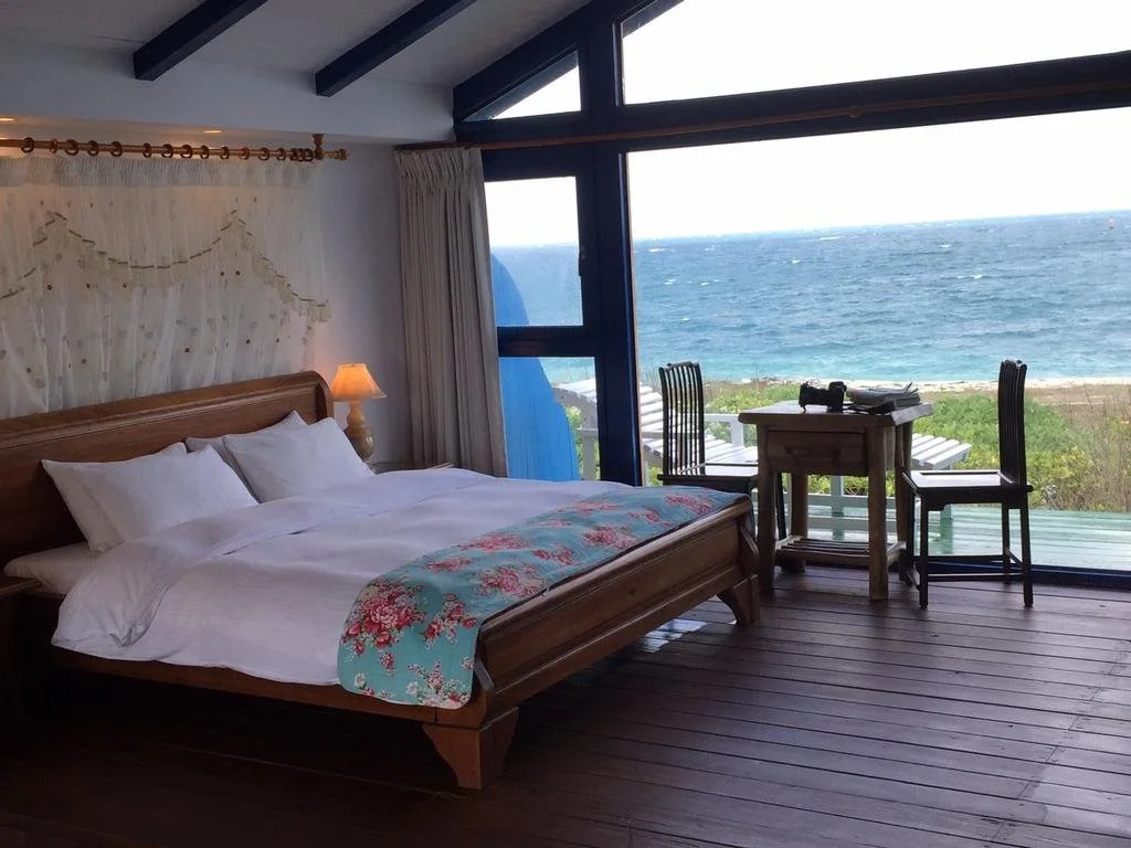 23.5 Blue B & B