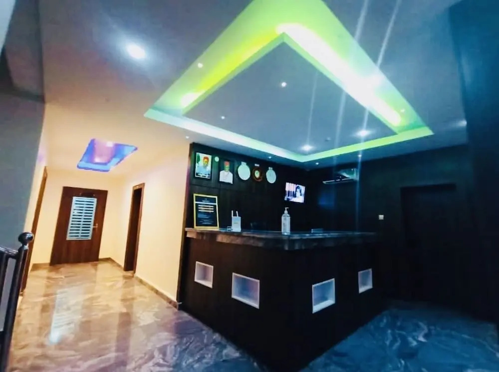 Boston Hill Resort & Hotel Ltd