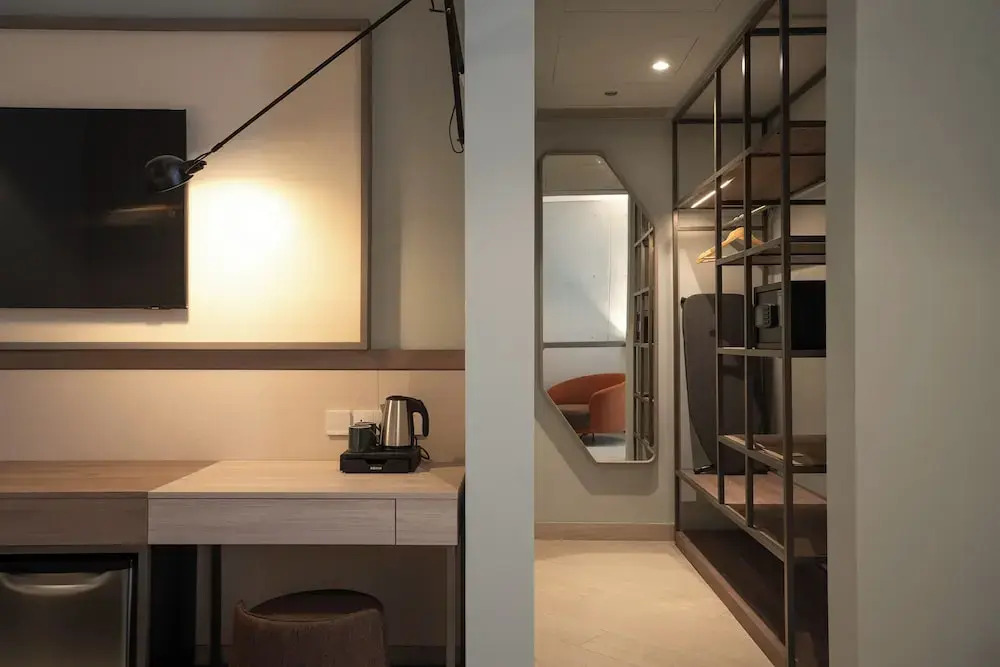 SeSaya Poshtel & Bistro - Colombo's Newest and Finest Poshtel Dorms and Rooms