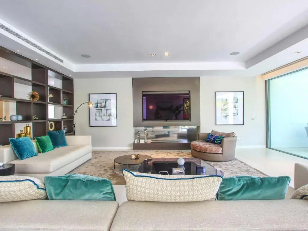 2244 new modern luxury villa in puerto banus