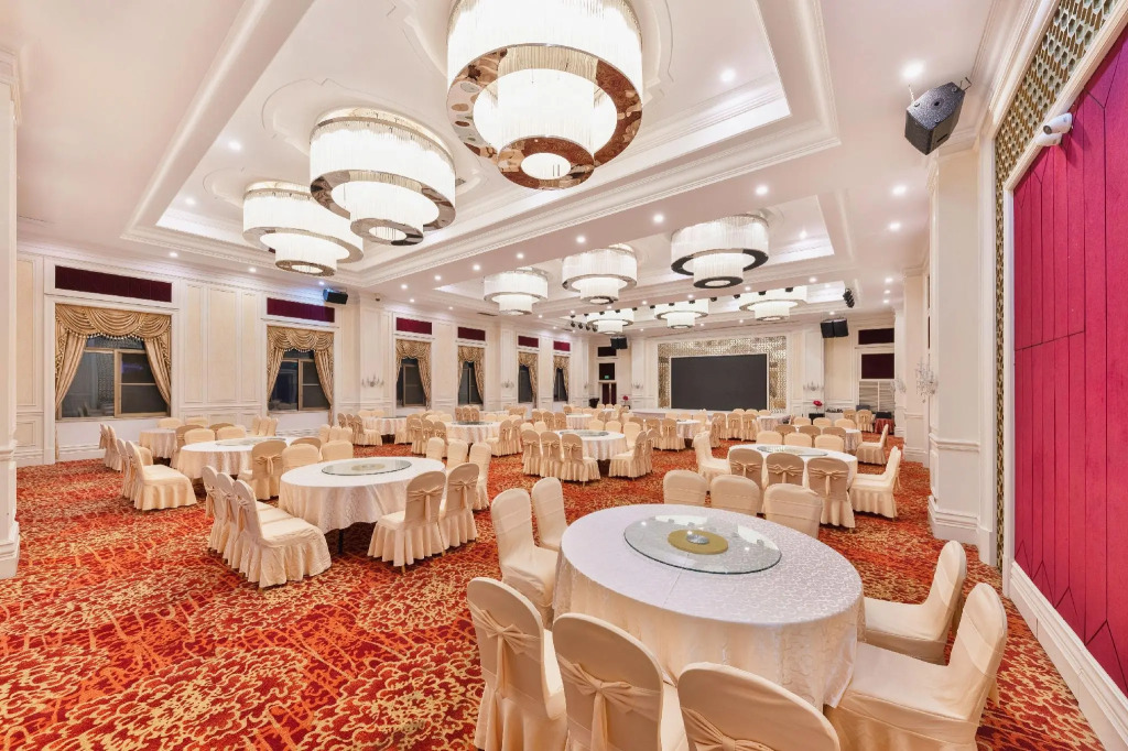 Country Garden Holiday Hotel