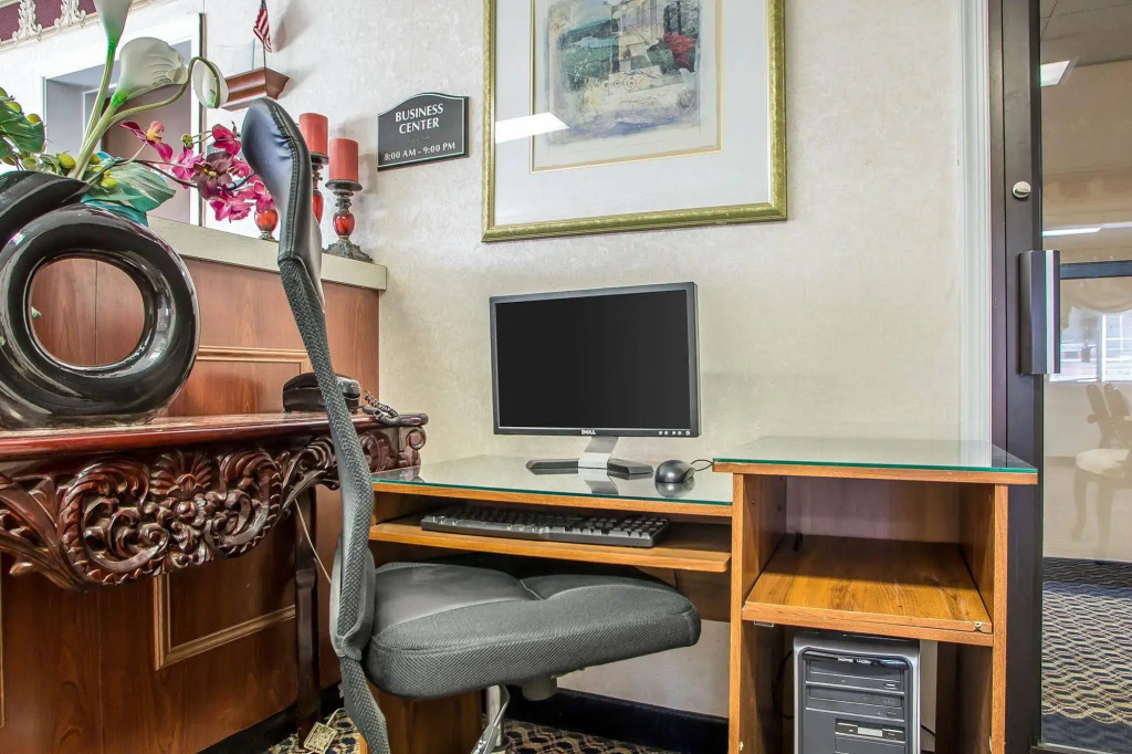 Red Roof Inn & Suites Vineland - Buena